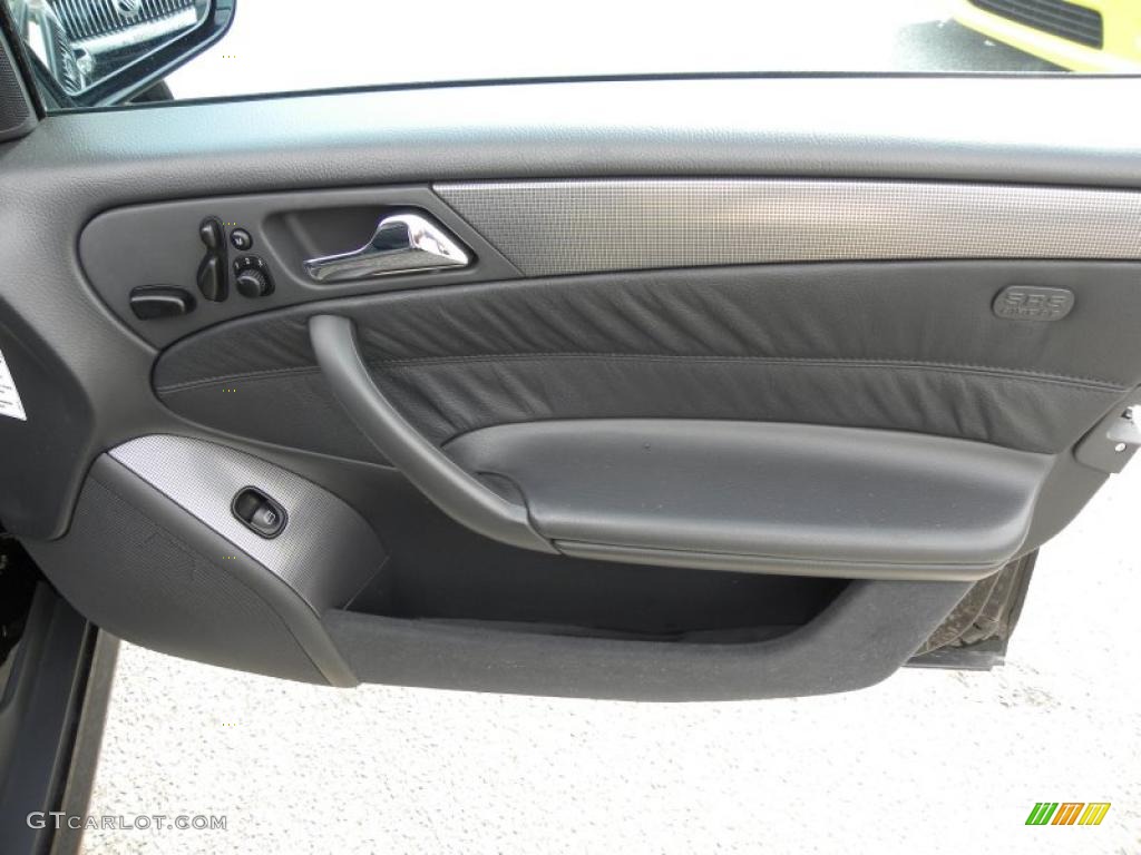 2002 Mercedes-Benz C 32 AMG Sedan Charcoal Door Panel Photo #49610881