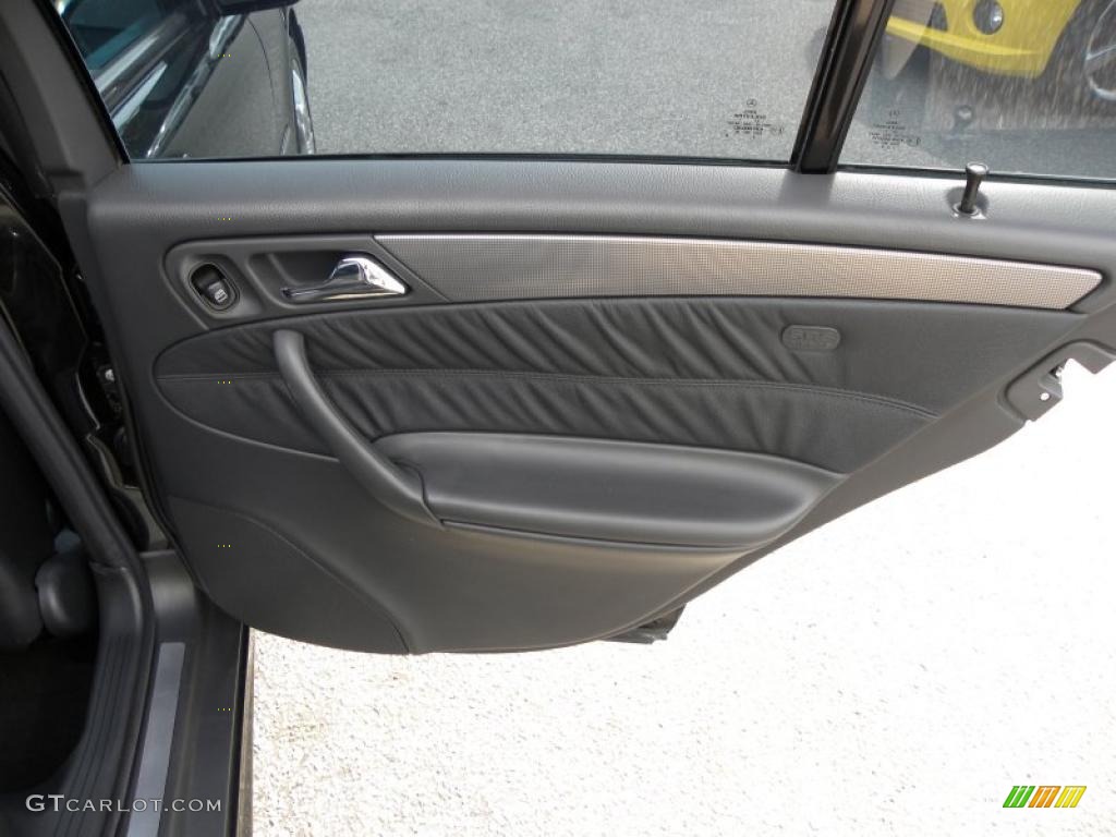 2002 Mercedes-Benz C 32 AMG Sedan Door Panel Photos