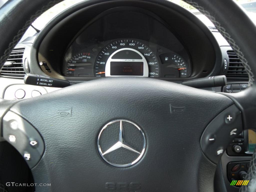 2002 Mercedes-Benz C 32 AMG Sedan Controls Photos