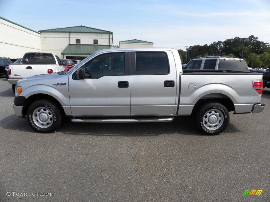 2010 F150 XL SuperCrew - Ingot Silver Metallic / Medium Stone photo #2