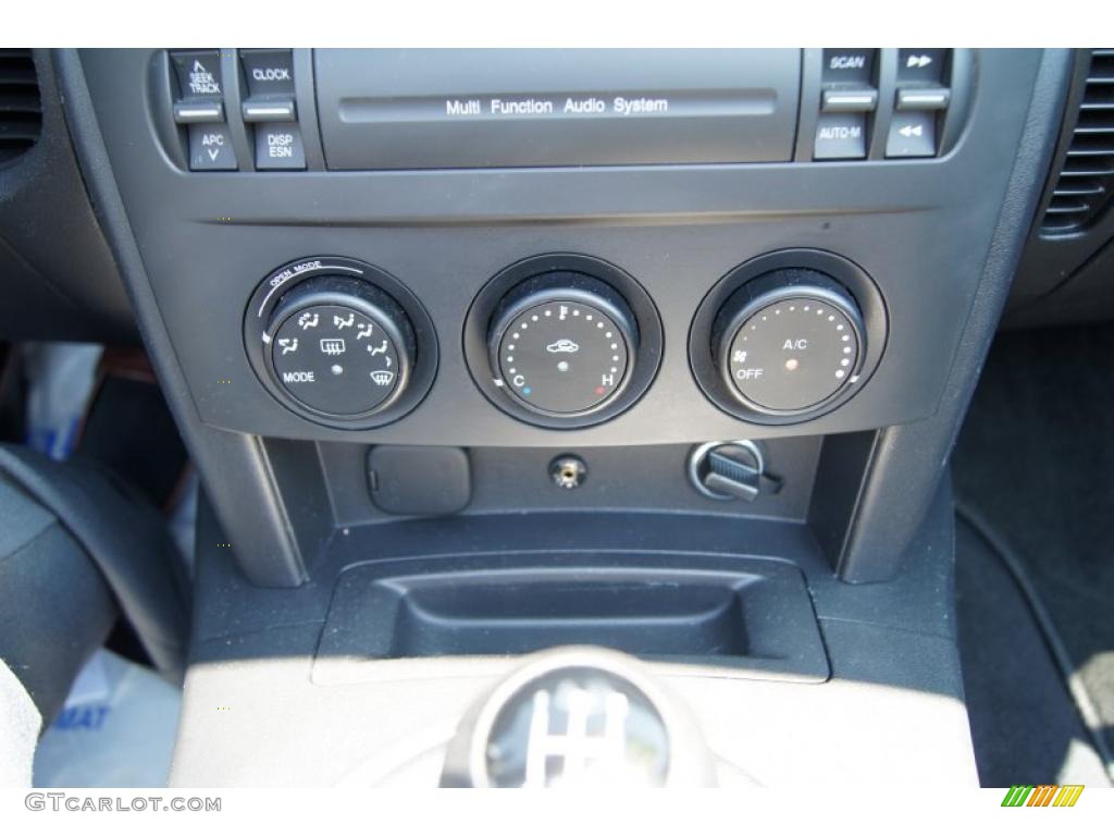 2007 Mazda MX-5 Miata Sport Roadster Controls Photo #49613635