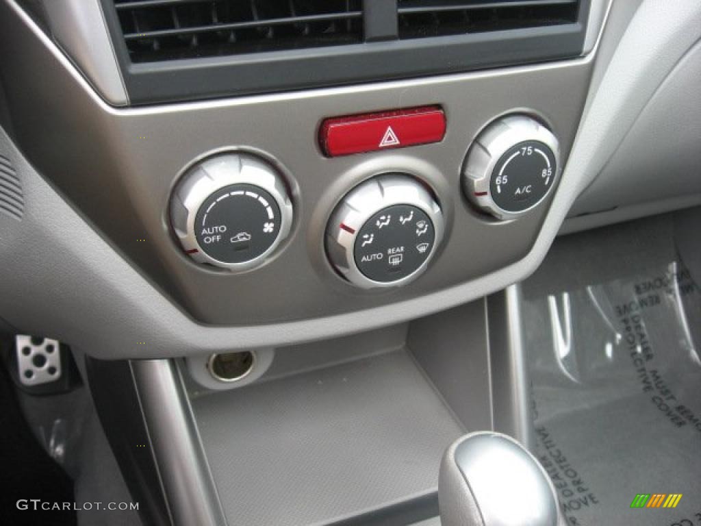 2009 Subaru Forester 2.5 XT Limited Controls Photo #49614181