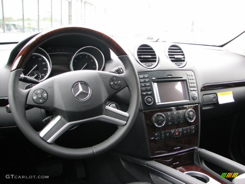 Black Interior 2011 Mercedes-Benz GL 550 4Matic Photo #49615078