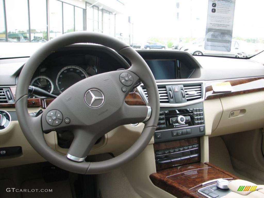 Black Interior 2011 Mercedes-Benz E 350 BlueTEC Sedan Photo #49615414