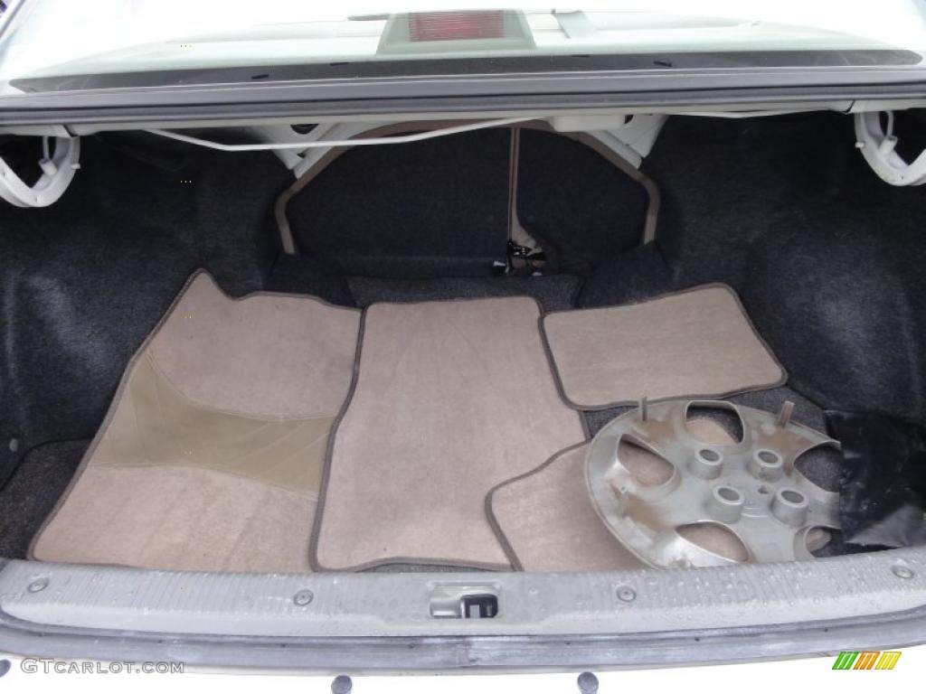 2006 Sentra 1.8 S - Cloud White / Taupe Beige photo #29