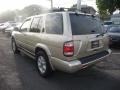 Sierra Silver Metallic - Pathfinder LE 4x4 Photo No. 4