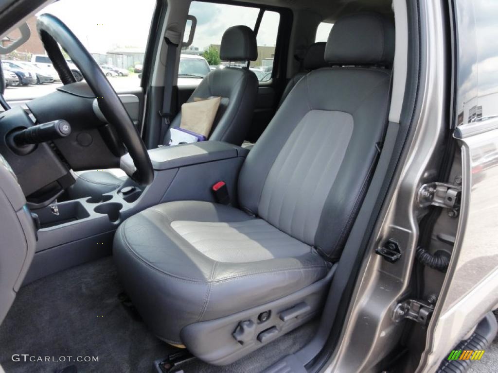 Medium Dark Parchment Interior 2002 Mercury Mountaineer AWD Photo #49619530