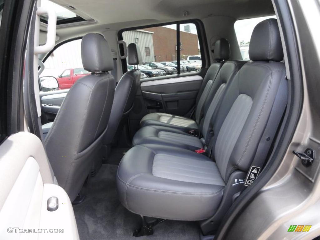 Medium Dark Parchment Interior 2002 Mercury Mountaineer AWD Photo #49619695