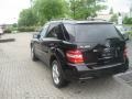 Black - ML 500 4Matic Photo No. 4