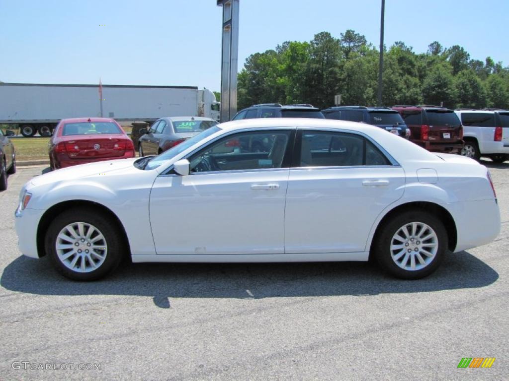 Bright White 2011 Chrysler 300 Standard 300 Model Exterior Photo #49622032