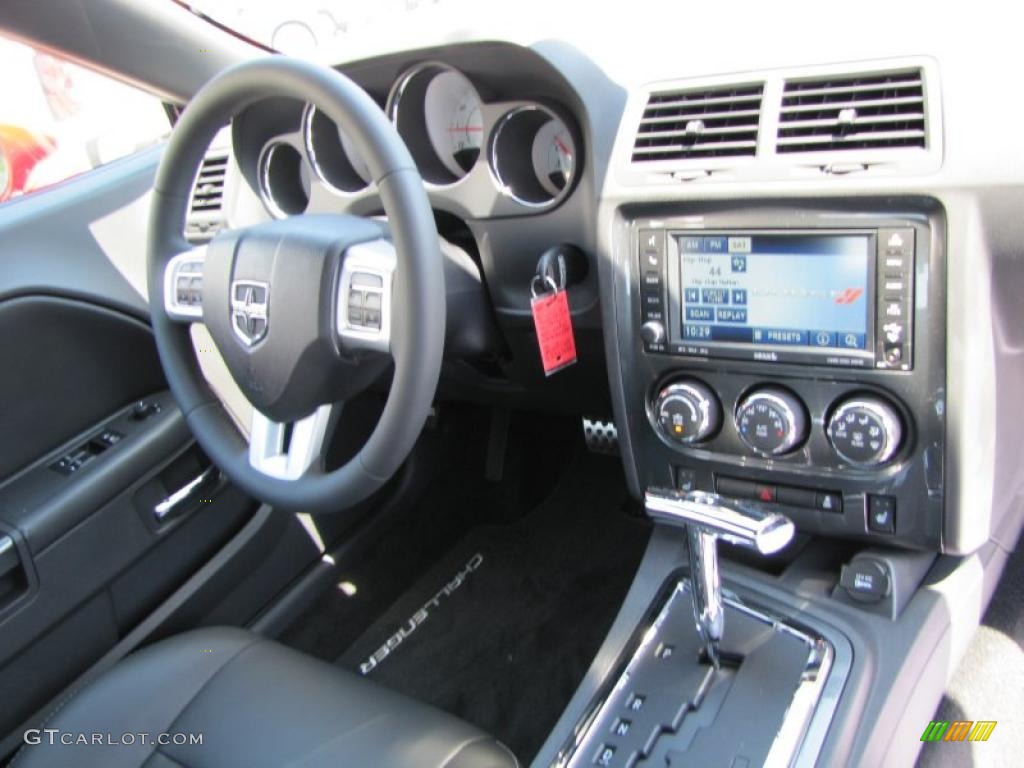 2011 Challenger Rallye - Redline 3-Coat Pearl / Dark Slate Gray photo #14