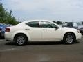 Stone White - Avenger SXT Photo No. 4