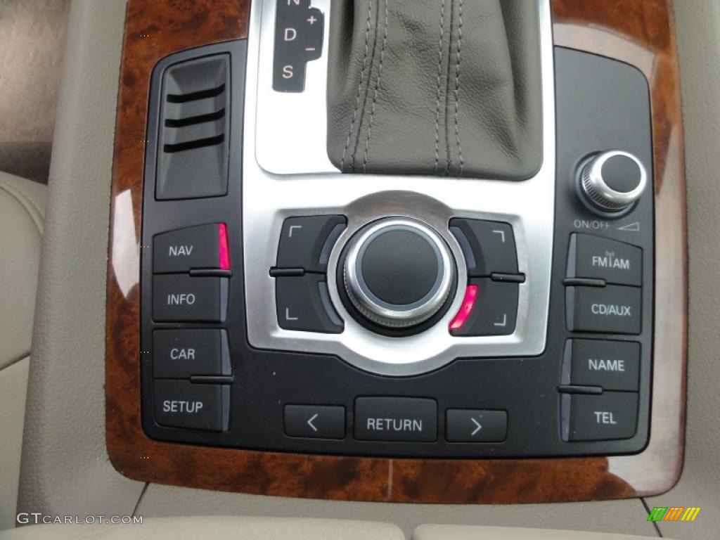 2009 Audi Q7 3.6 Premium quattro Controls Photo #49626091
