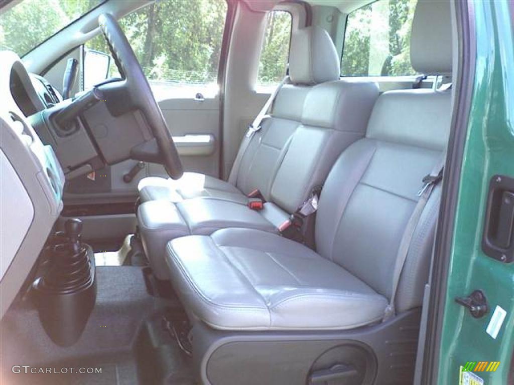 Medium Flint Interior 2007 Ford F150 XL Regular Cab 4x4 Photo #49631495
