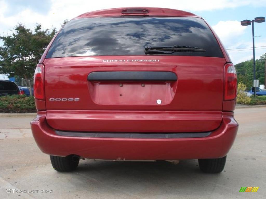 2006 Grand Caravan SE - Inferno Red Crystal Pearl / Medium Slate Gray photo #4