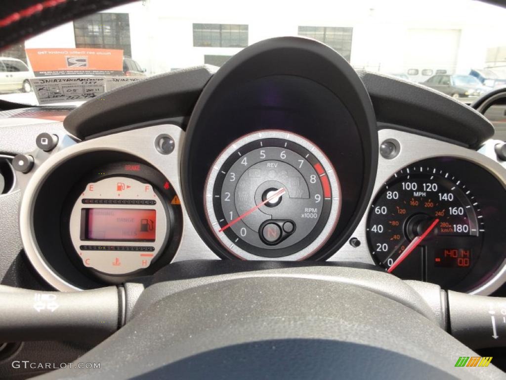 2010 Nissan 370Z 40th Anniversary Edition Coupe Gauges Photo #49633448