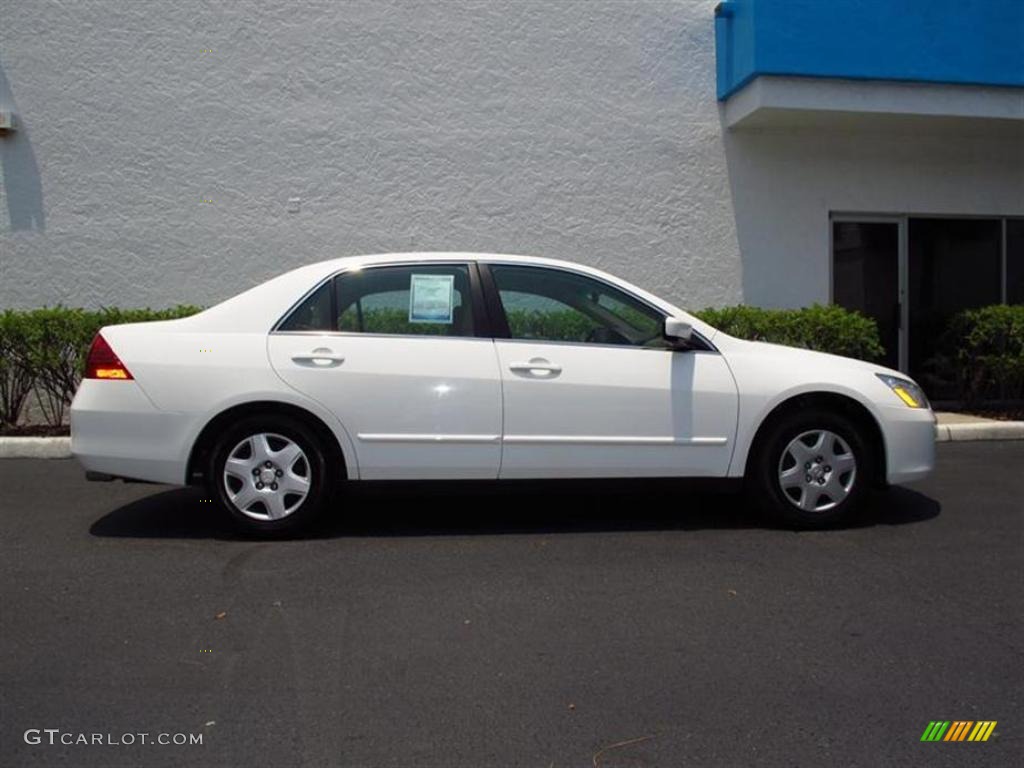 2007 Accord LX Sedan - Taffeta White / Ivory photo #2