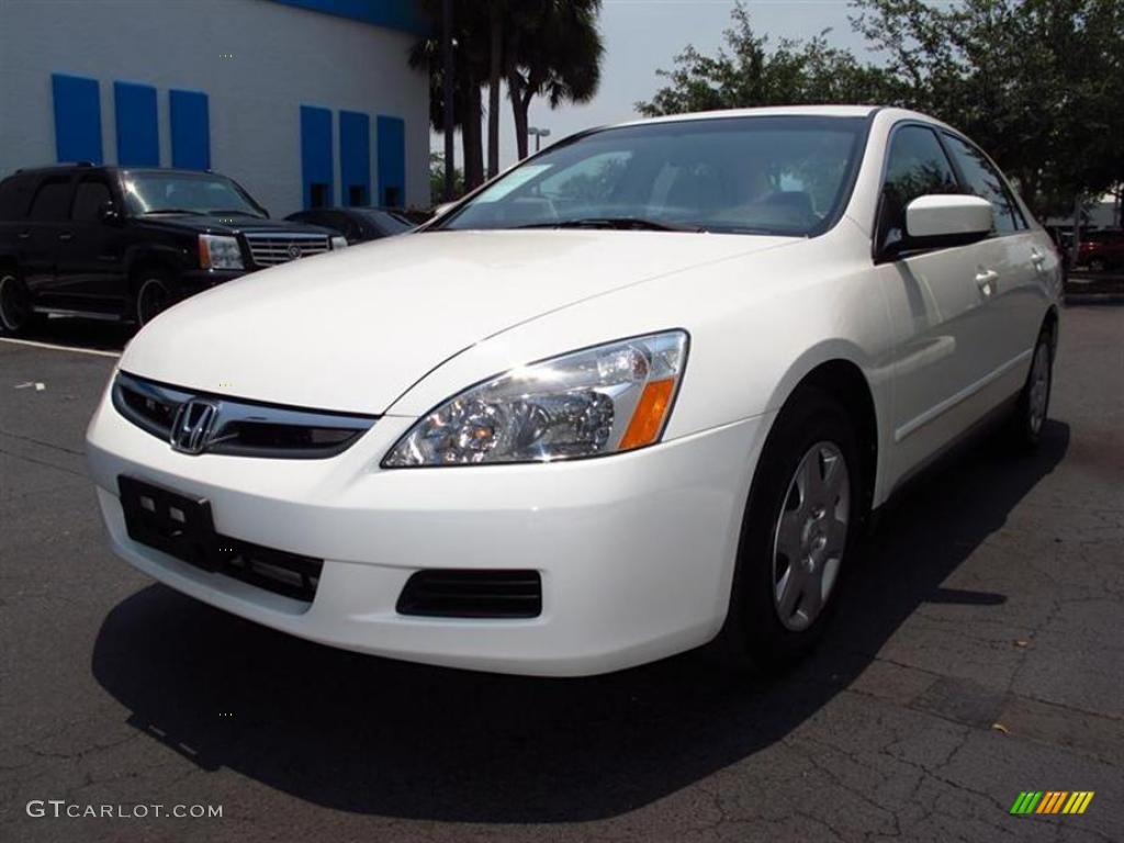 2007 Accord LX Sedan - Taffeta White / Ivory photo #7