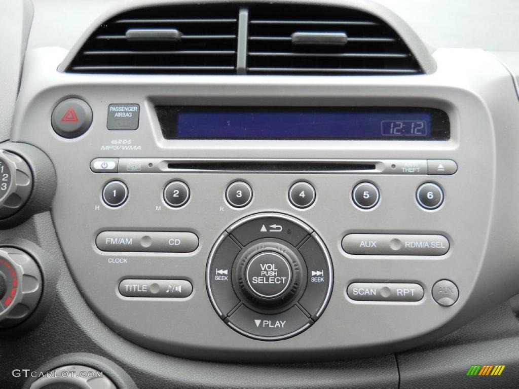 2009 Honda Fit Standard Fit Model Controls Photo #49635107