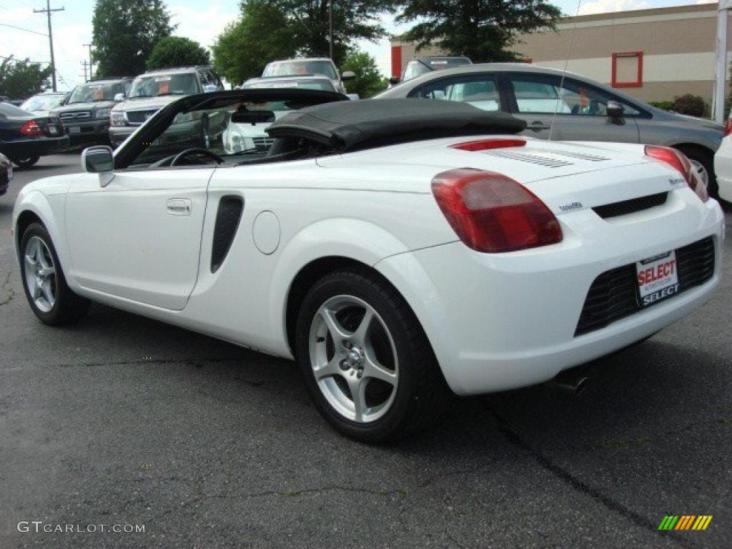 2002 MR2 Spyder Roadster - Super White / Black photo #4