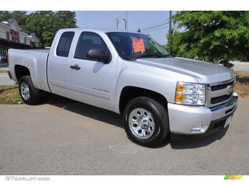 2011 Silverado 1500 LT Extended Cab - Sheer Silver Metallic / Light Titanium/Ebony photo #4