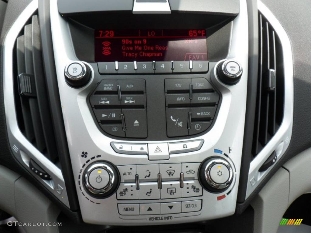 2011 GMC Terrain SLT AWD Controls Photo #49644953