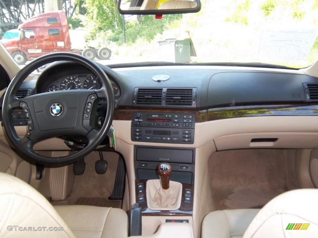 1999 BMW 3 Series 323i Sedan Sand Dashboard Photo #49645742