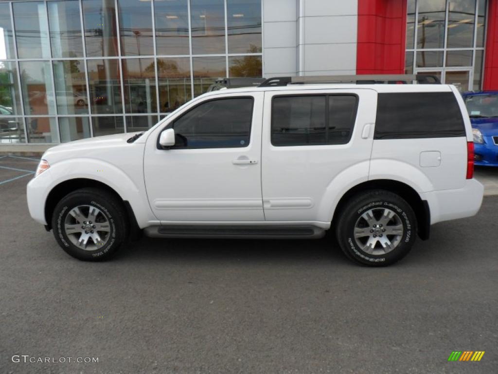 Avalanche White 2010 Nissan Pathfinder SE 4x4 Exterior Photo #49645775