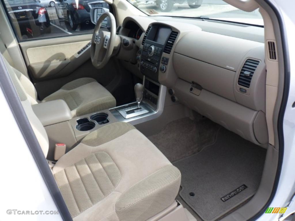 Cafe Latte Interior 2010 Nissan Pathfinder SE 4x4 Photo #49645838