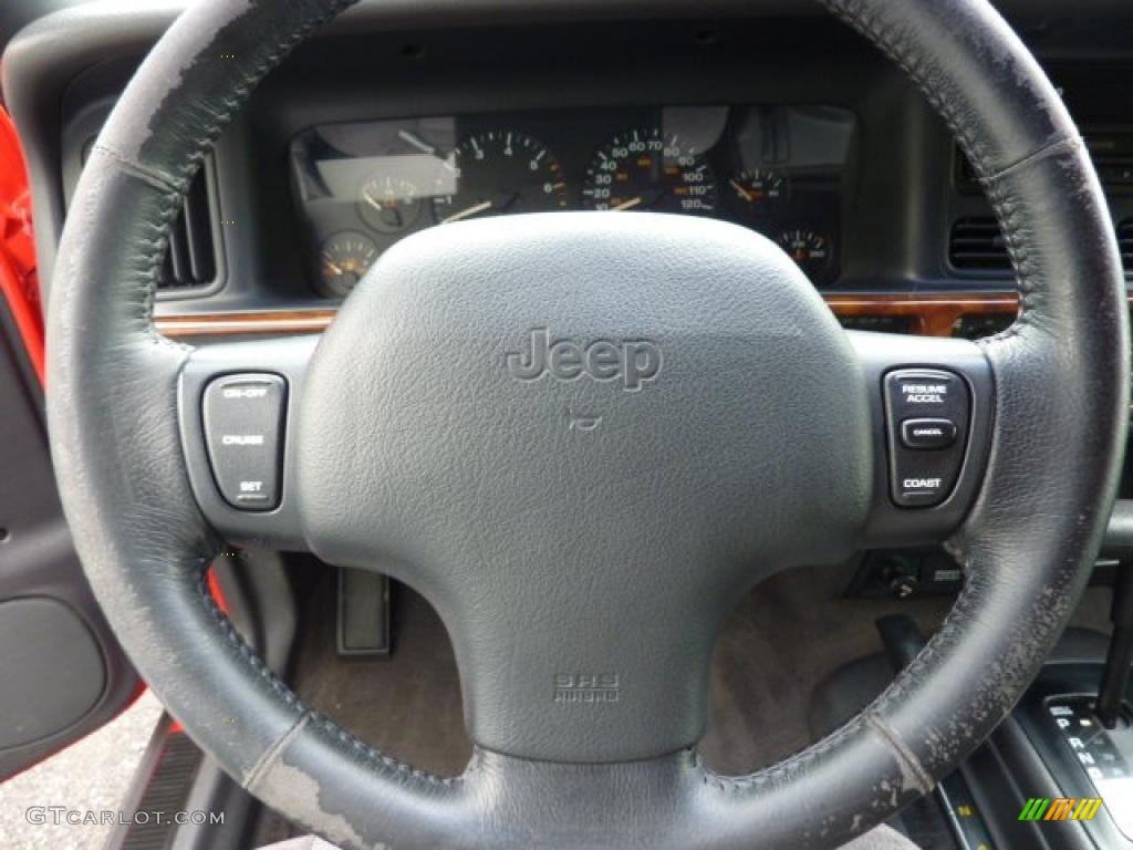 1998 Grand Cherokee Laredo 4x4 - Flame Red / Gray photo #12