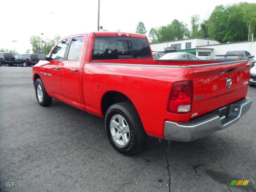 2011 Ram 1500 SLT Quad Cab 4x4 - Flame Red / Dark Slate Gray/Medium Graystone photo #5