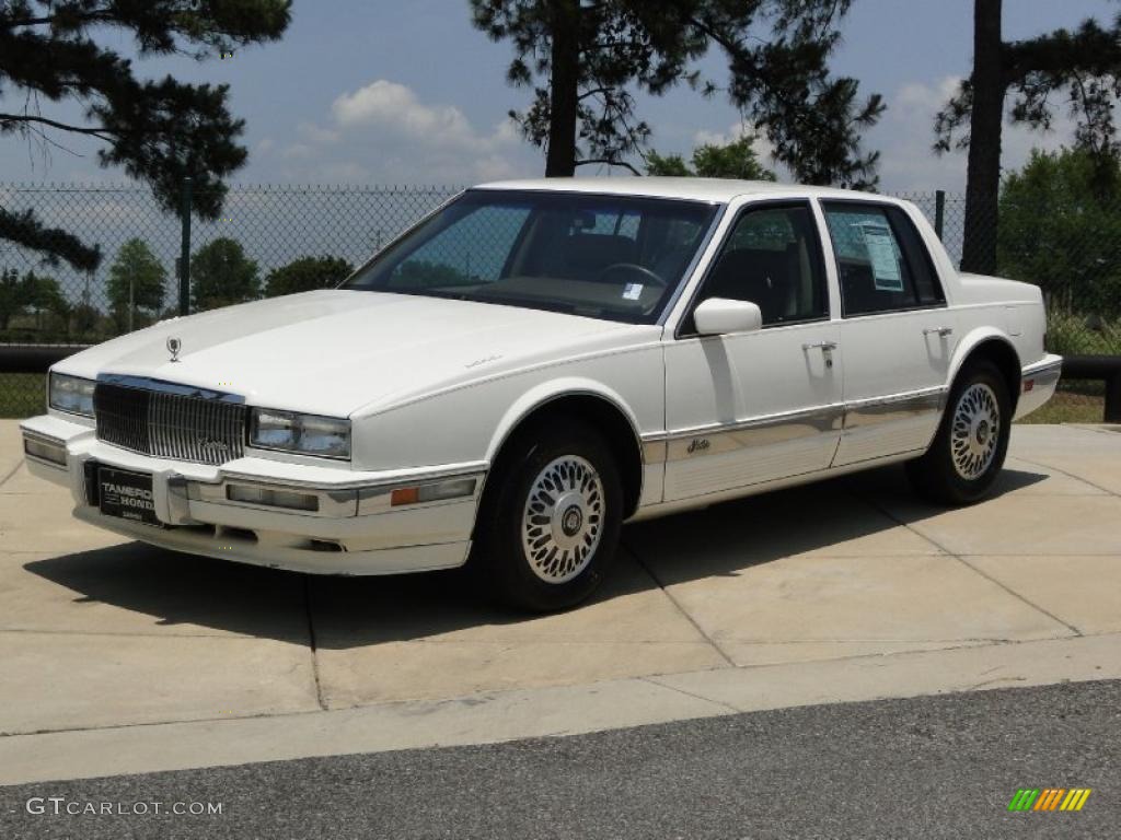 White Diamond 1990 Cadillac Seville STS Exterior Photo #49647575