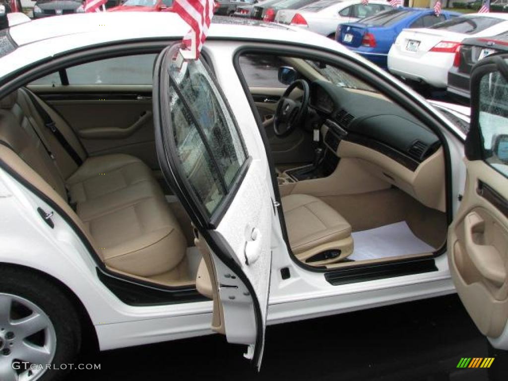 2004 3 Series 325i Sedan - Alpine White / Sand photo #12