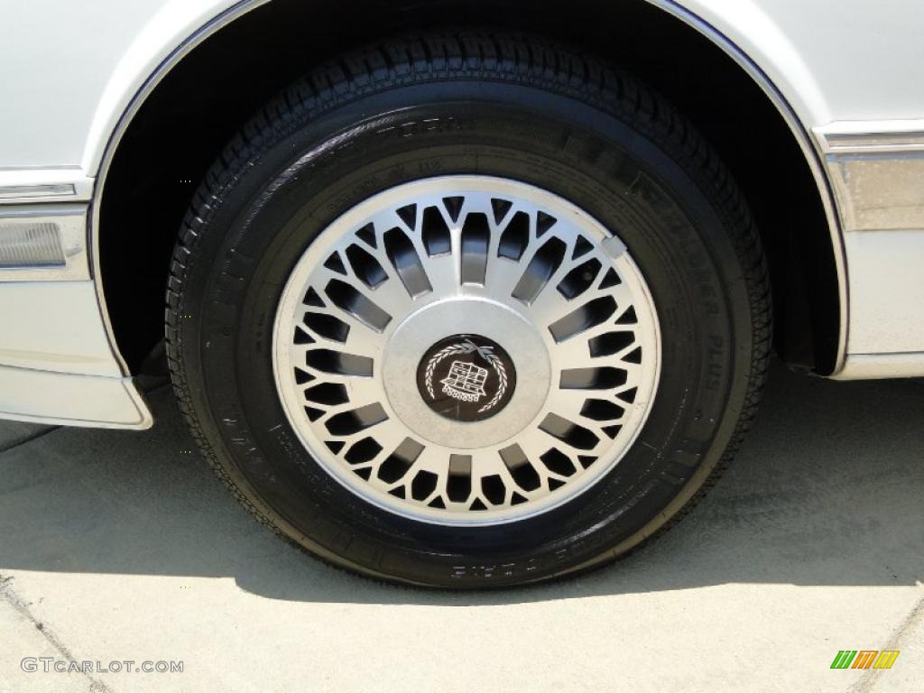 1990 Cadillac Seville STS Wheel Photo #49647836