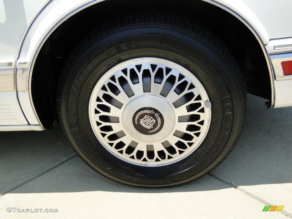1990 Cadillac Seville STS Wheel Photo #49647848
