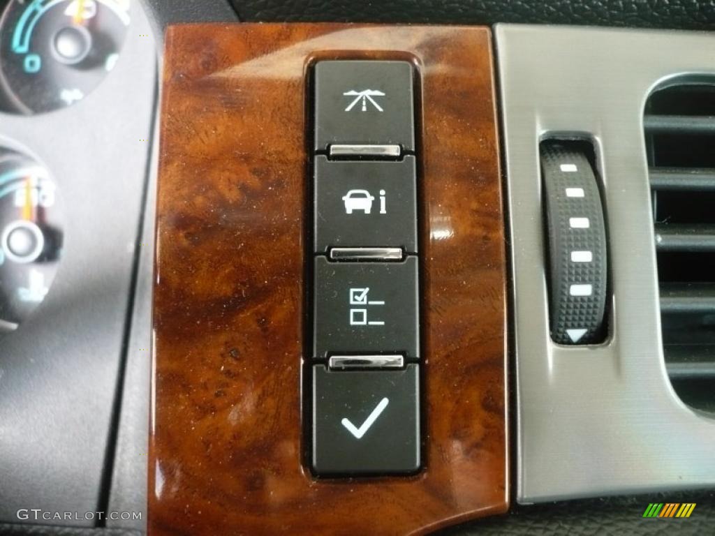 2008 Chevrolet Tahoe Hybrid 4x4 Controls Photo #49648478