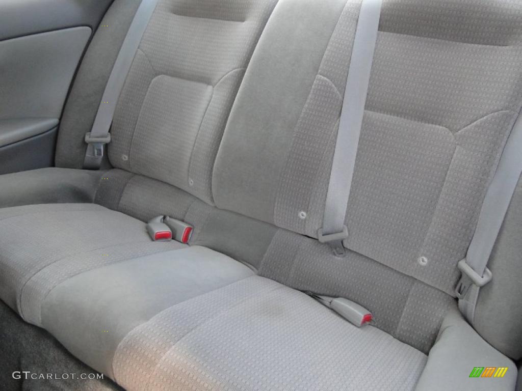 2004 Stratus SXT Coupe - Satin White Pearlcoat / Taupe photo #26