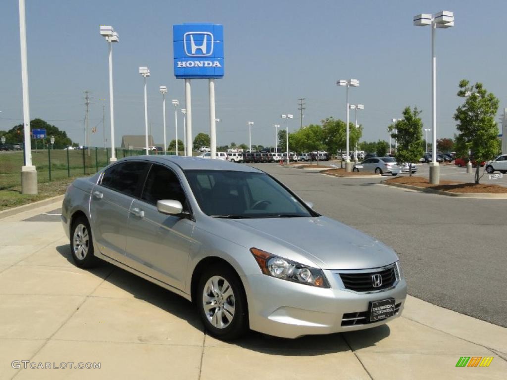 2009 Accord LX-P Sedan - Alabaster Silver Metallic / Gray photo #2