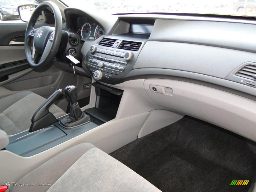 2009 Accord LX-P Sedan - Alabaster Silver Metallic / Gray photo #24