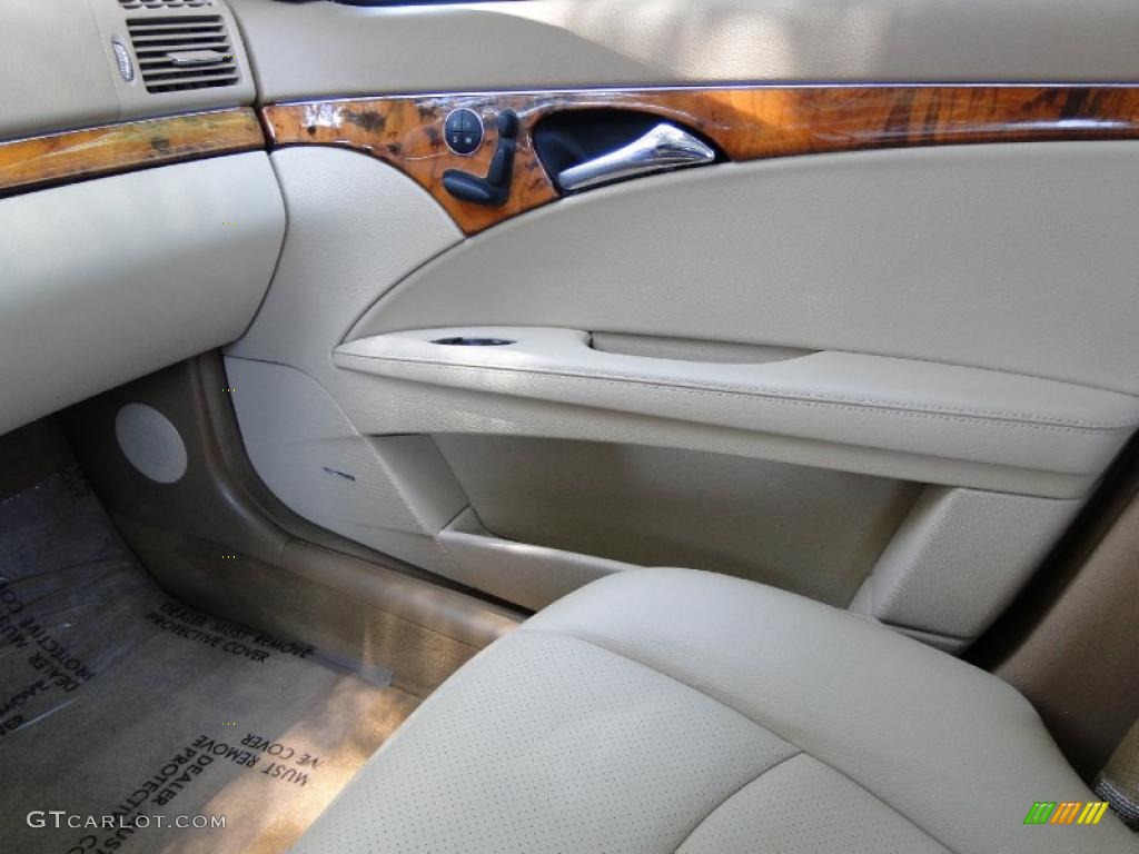 2008 E 350 4Matic Sedan - Capri Blue Metallic / Cashmere photo #27