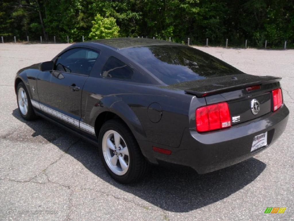 2007 Mustang V6 Premium Coupe - Alloy Metallic / Dark Charcoal photo #2