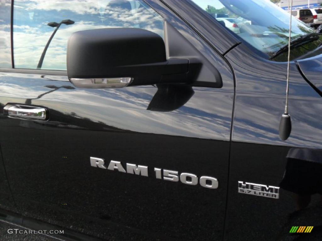 2011 Ram 1500 Big Horn Quad Cab 4x4 - Brilliant Black Crystal Pearl / Dark Slate Gray/Medium Graystone photo #24