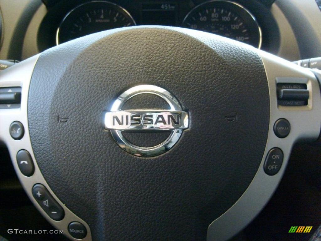 2011 Rogue SL AWD - Frosted Steel Metallic / Gray photo #19