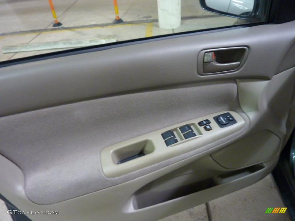 2003 Camry LE - Aspen Green Pearl / Taupe photo #15