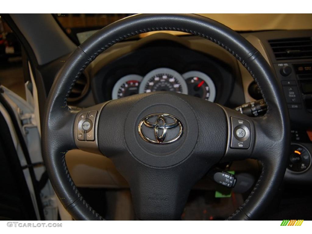 2007 RAV4 Limited 4WD - Super White / Ash Gray photo #21