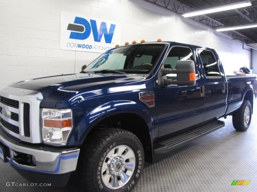 2008 F350 Super Duty Lariat Crew Cab 4x4 - Dark Blue Pearl Metallic / Medium Stone photo #2