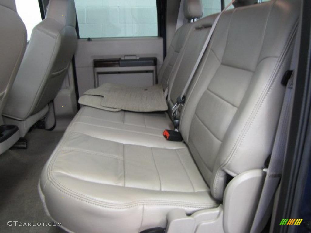 2008 F350 Super Duty Lariat Crew Cab 4x4 - Dark Blue Pearl Metallic / Medium Stone photo #13