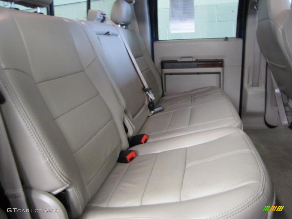 2008 F350 Super Duty Lariat Crew Cab 4x4 - Dark Blue Pearl Metallic / Medium Stone photo #15