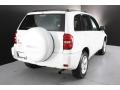 Super White - RAV4  Photo No. 7
