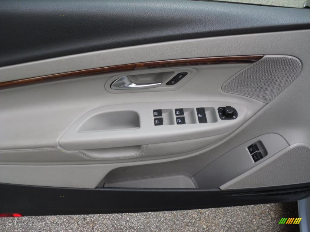 2008 Volkswagen Eos Lux Moonrock Gray Door Panel Photo #49660963